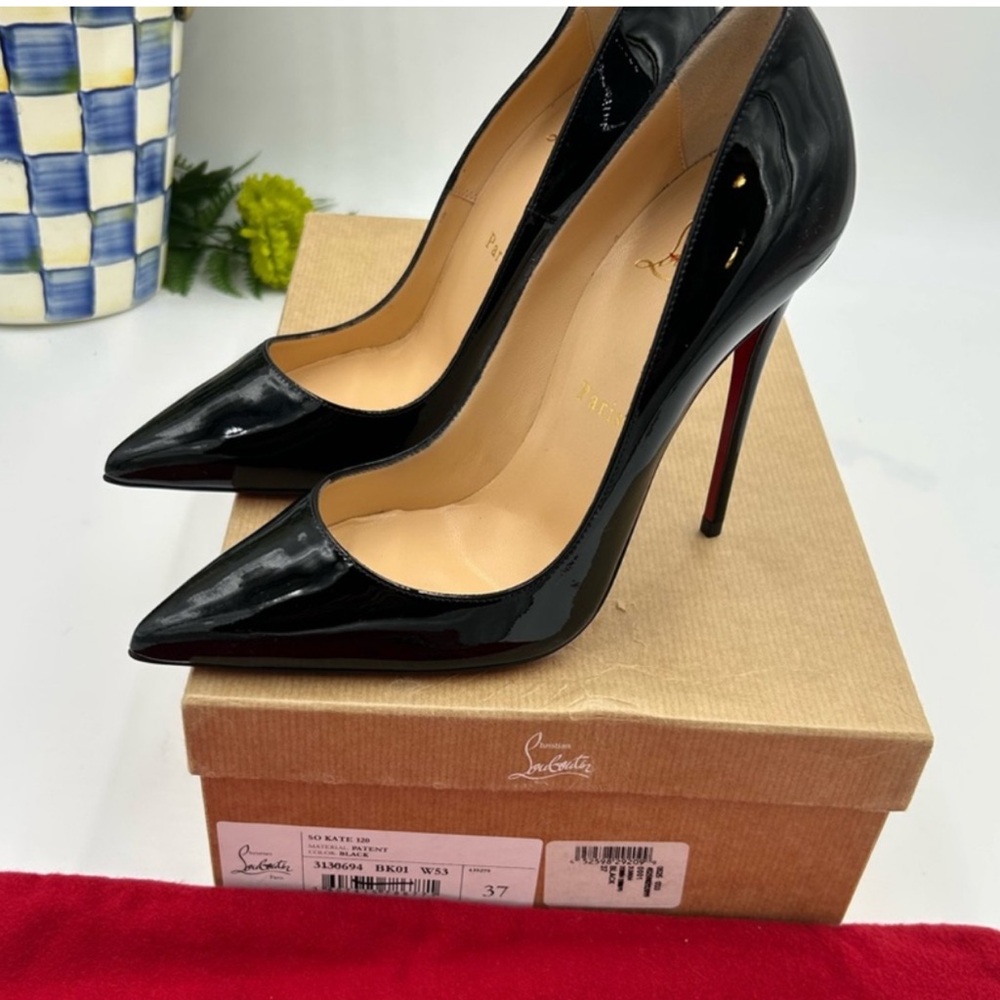 Women’s Christian Louboutin So Kate 120 heels . Size 38.5 - Picture 3 of 5